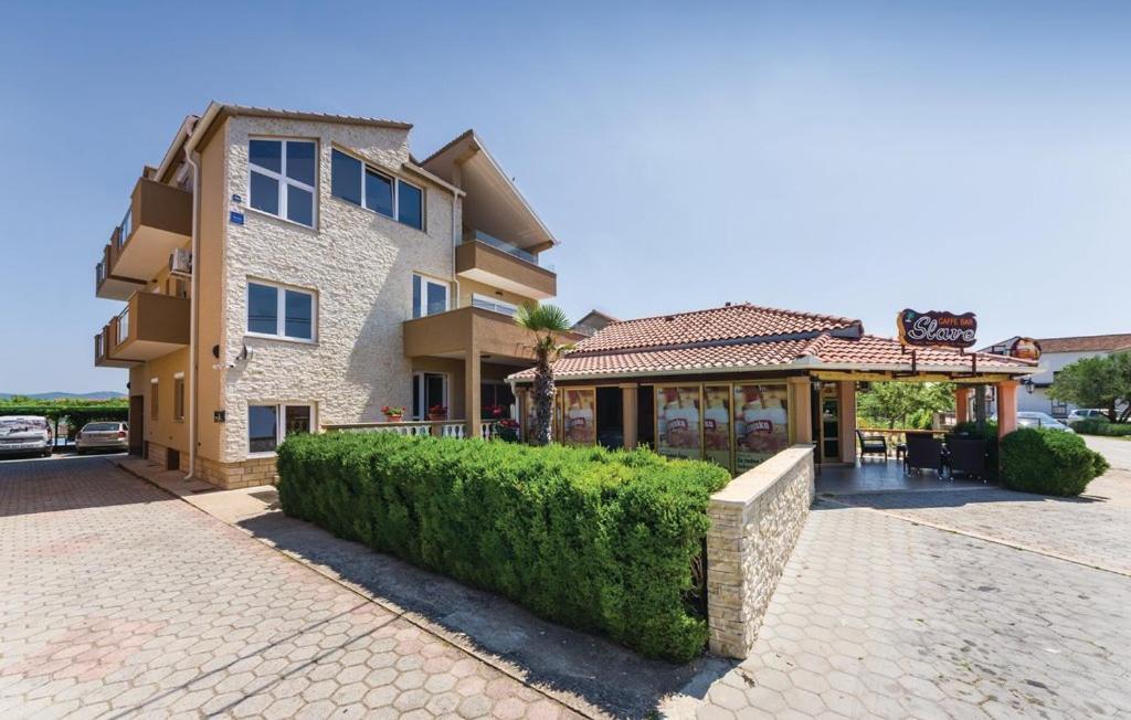 Apartments Mikulic Biograd Na Moru Ngoại thất bức ảnh