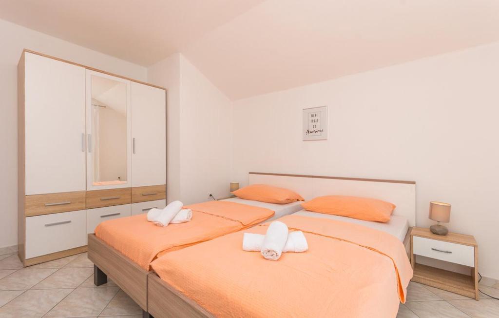 Apartments Mikulic Biograd Na Moru Ngoại thất bức ảnh