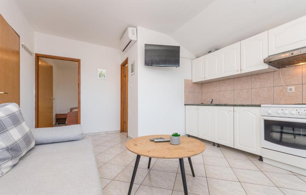 Apartments Mikulic Biograd Na Moru Ngoại thất bức ảnh