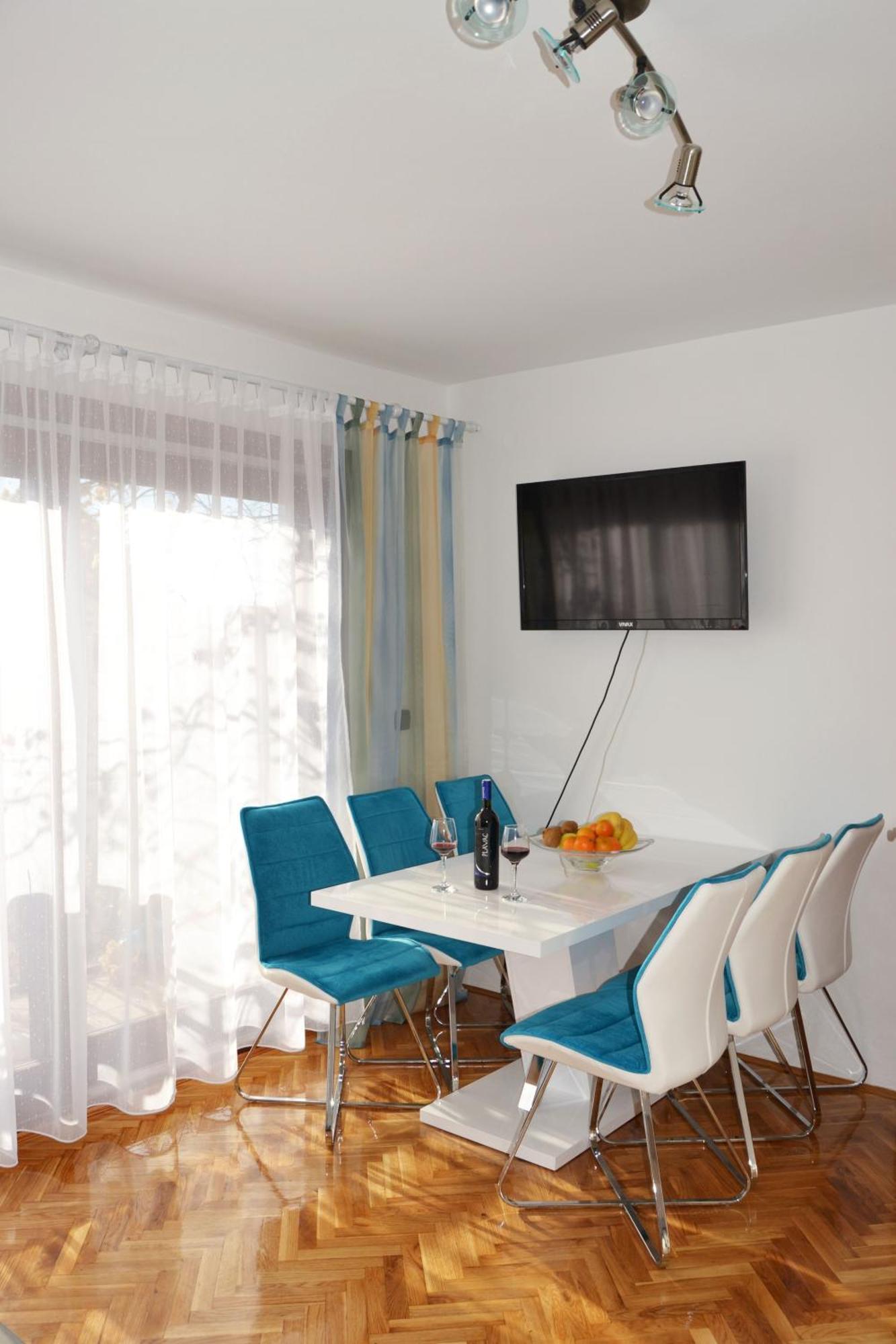 Apartments Mikulic Biograd Na Moru Phòng bức ảnh