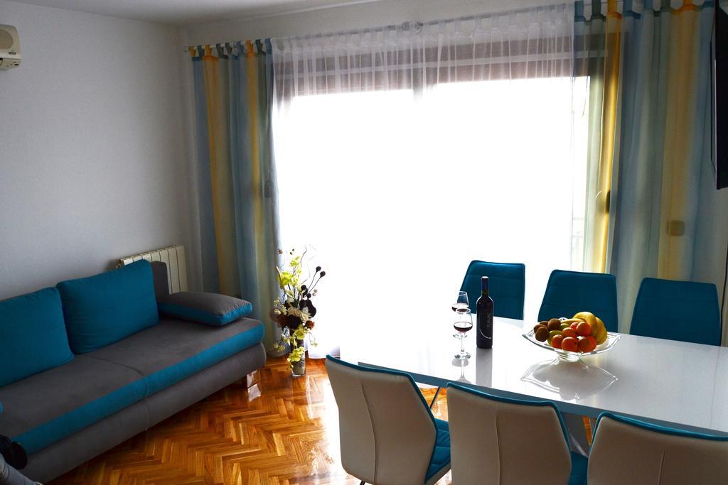 Apartments Mikulic Biograd Na Moru Ngoại thất bức ảnh