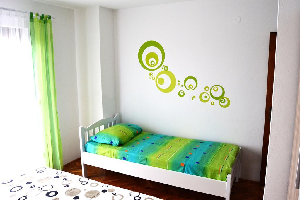 Apartments Mikulic Biograd Na Moru Ngoại thất bức ảnh